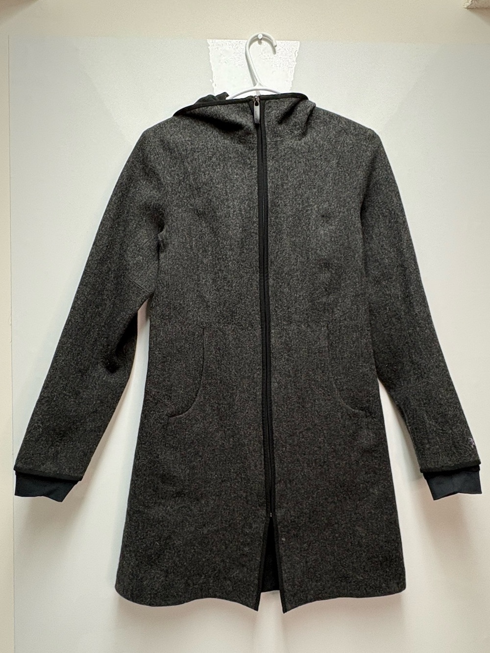 Arc'teryx Lanea Hooded Wool Midi Coat Dark Gray heathered Small